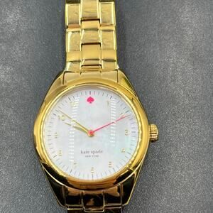 Kate Spade New York 0027
Women's Gold Stainless Steel
Analog Seaport Watch EY582